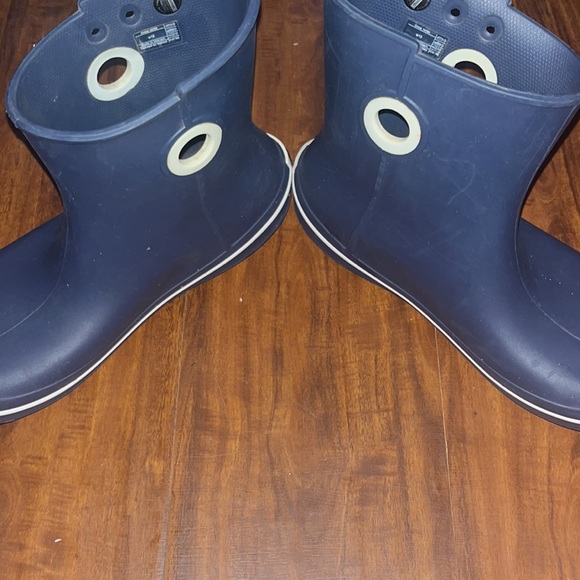 Crocs Jaunt Shorty Ankle Rain Boots Navy Blue White Trim Women’s Size 10 15769. - Picture 9 of 12